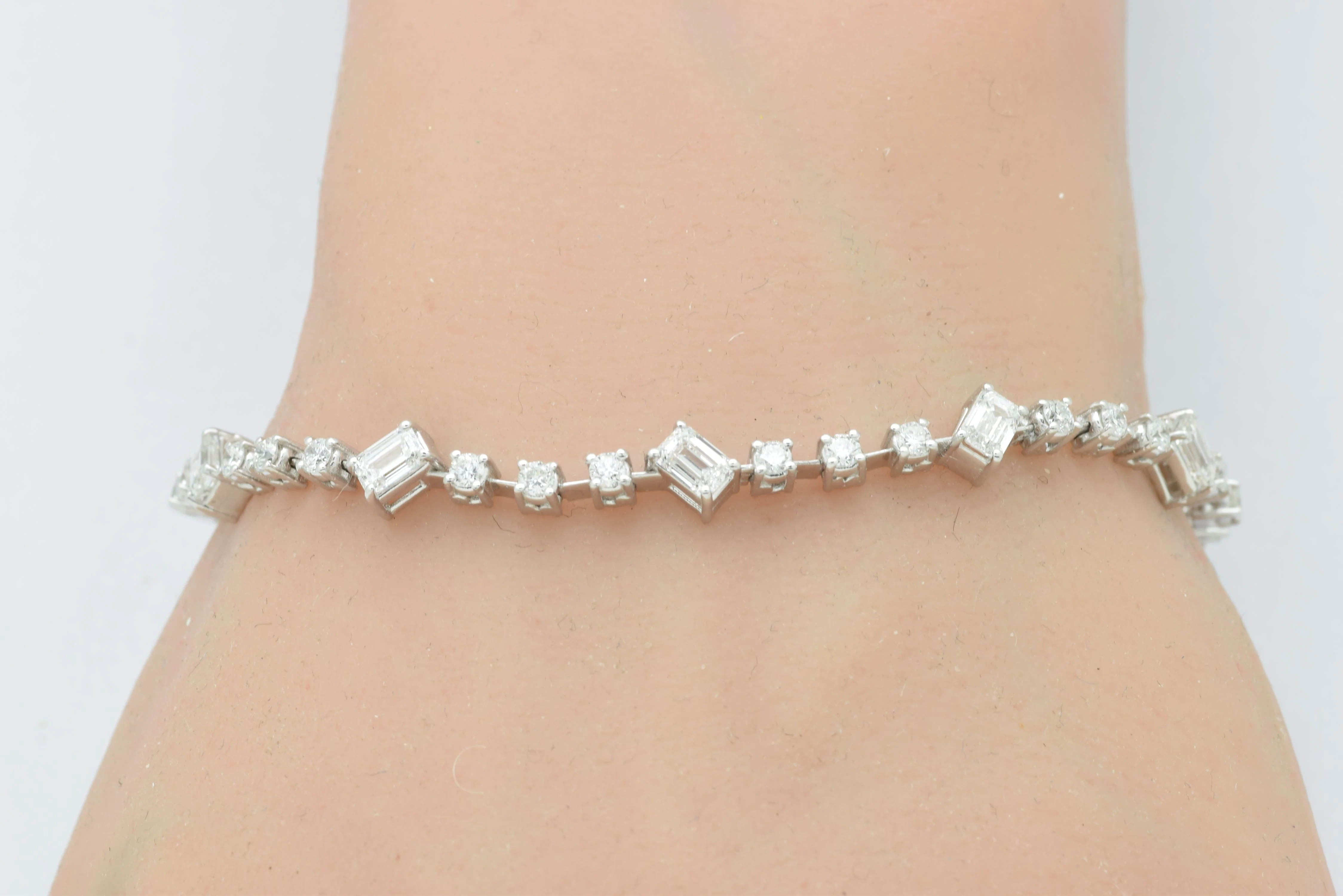 <span style="color:purple">SPECIAL!</span> 4.14ct G SI 14K White Gold Round & Emerald Cut Diamond Bracelet 7" - Image 2