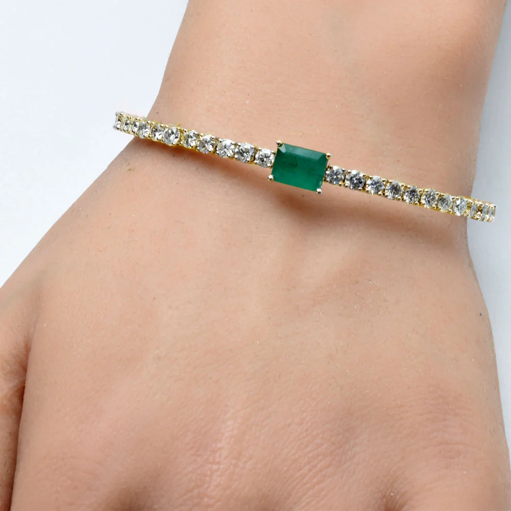 <span style="color:purple">SPECIAL!</span> 5.14ct G SI 14K Yellow Gold Diamond & Emerald Bangle Bracelet - Image 2