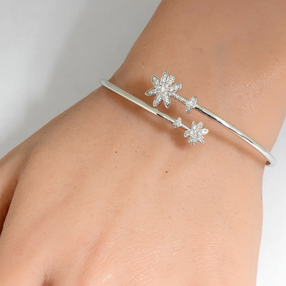 <span>DIAMOND CLOSEOUT! </span>.25ct G SI 14K White Gold Diamond Wrap around Palm Tree Bangle Bracelet 7" Long - Image 2