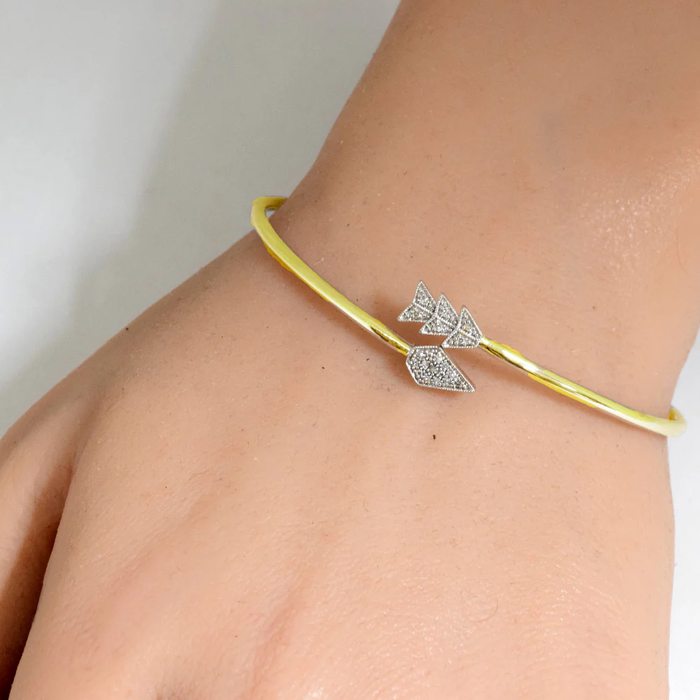 <span>DIAMOND CLOSEOUT! </span>.07ct G SI 14K Yellow Gold Diamond Arrow Wrap Around Bangle Bracelet 7" Long - Image 2