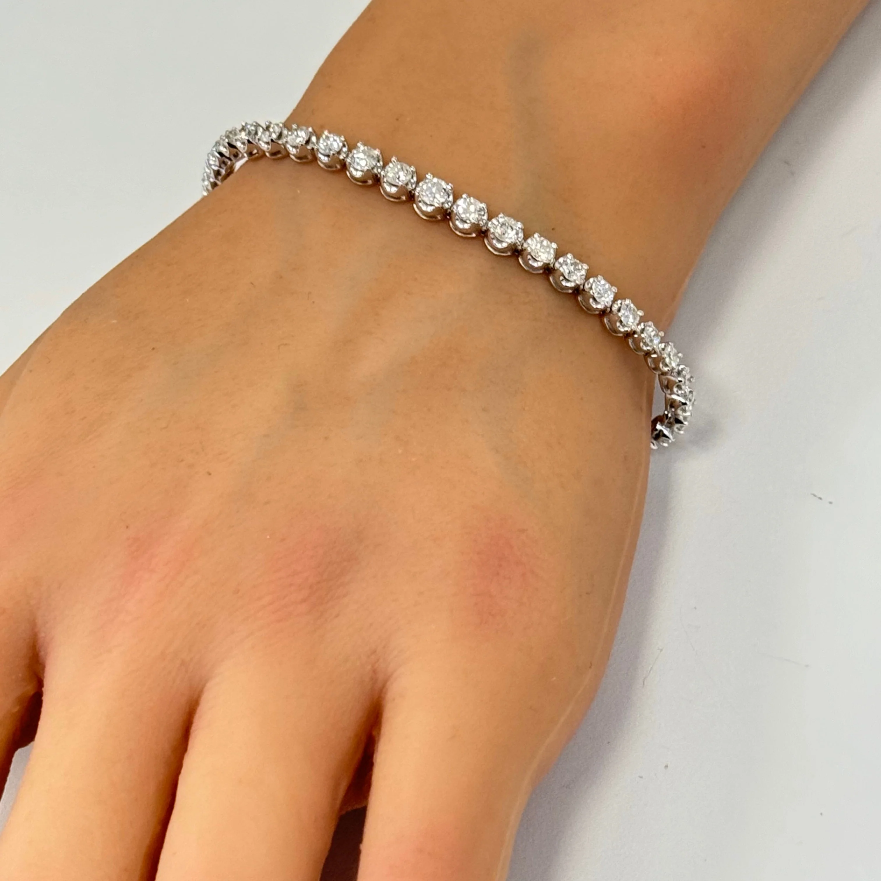 <span style="color:purple">SPECIAL!</span>3.04ct G SI 14K White Gold Diamond Graduated Style Tennis Bracelet 7" Long - Image 2