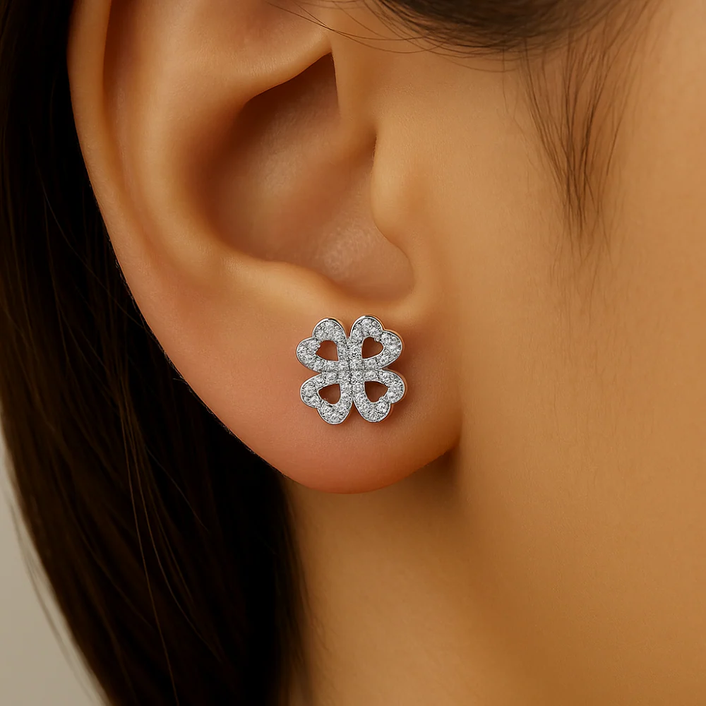 <span style="color:purple">SPECIAL!</span> .18ct G SI 14K White Gold Heart Clover Diamond Earrings - Image 2