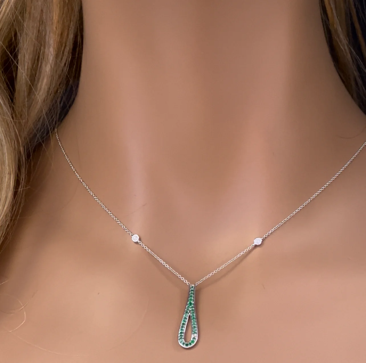 <span>GEMSTONE CLOSEOUT! </span> .26ct G SI 14K White Gold Diamond & Emerald Gemstone Pendant Necklace 16" + 2" Ext. - Image 2