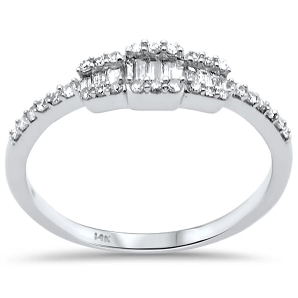 <span>DIAMOND CLOSEOUT! </span>.24ct G SI 14K White Gold Diamond Round & Baguette Ladies Ring Size 6.5