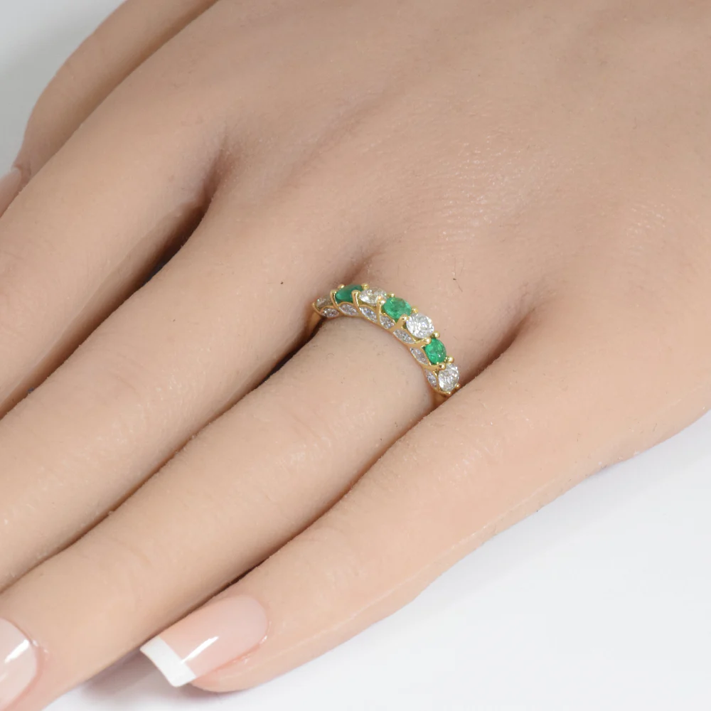 <span style="color:purple">SPECIAL!</span> .90ct G SI 14K Yellow Gold Diamond Emerald Ring Size 6.5 - Image 2