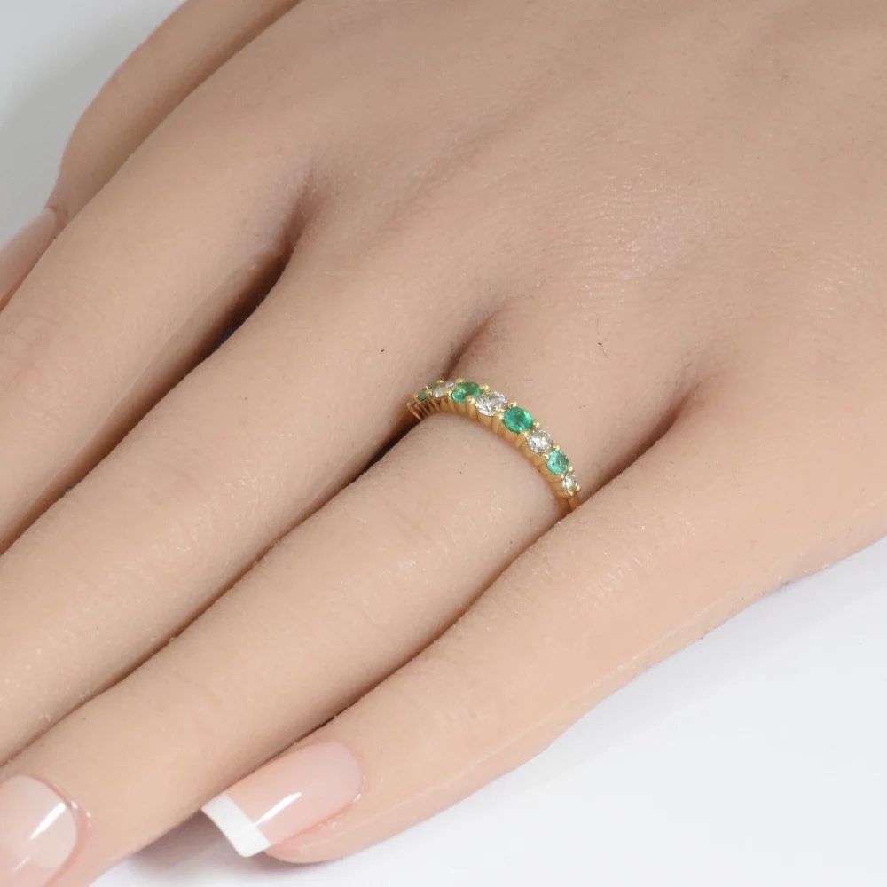 <span style="color:purple">SPECIAL!</span>.73ct G SI 14K Yellow Gold Diamond & Emerald Gemstone Band Ring Size 6.5 - Image 2