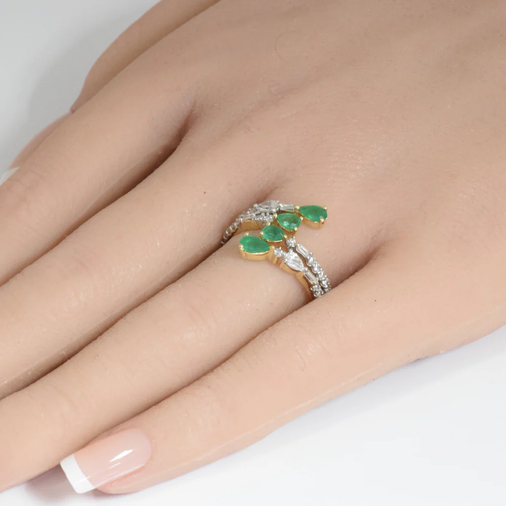 <span style="color:purple">SPECIAL!</span> 1.32ct G SI 14K Yellow Gold Diamond & Emerald Gemstones Wrap Around Band Ring Size 6.5 - Image 2
