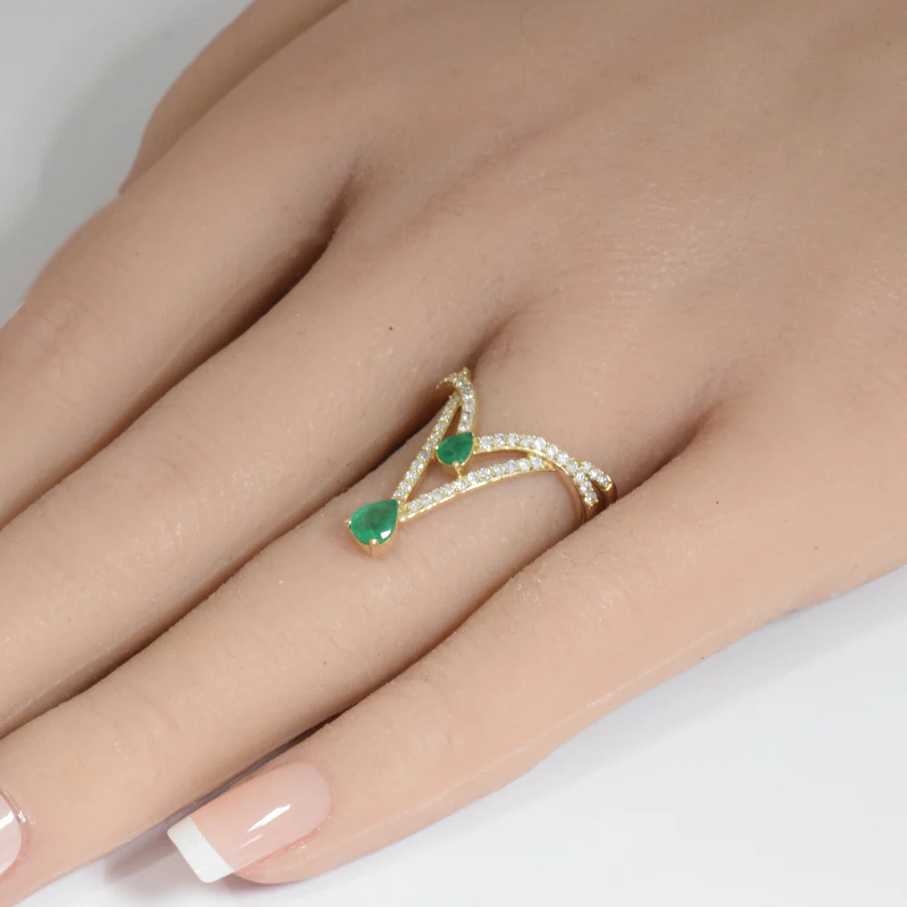 <span style="color:purple">SPECIAL!</span> .71ct G SI 14K Yellow Gold Diamond & Emerald Gemstones Band Ring Size 6.5 - Image 2