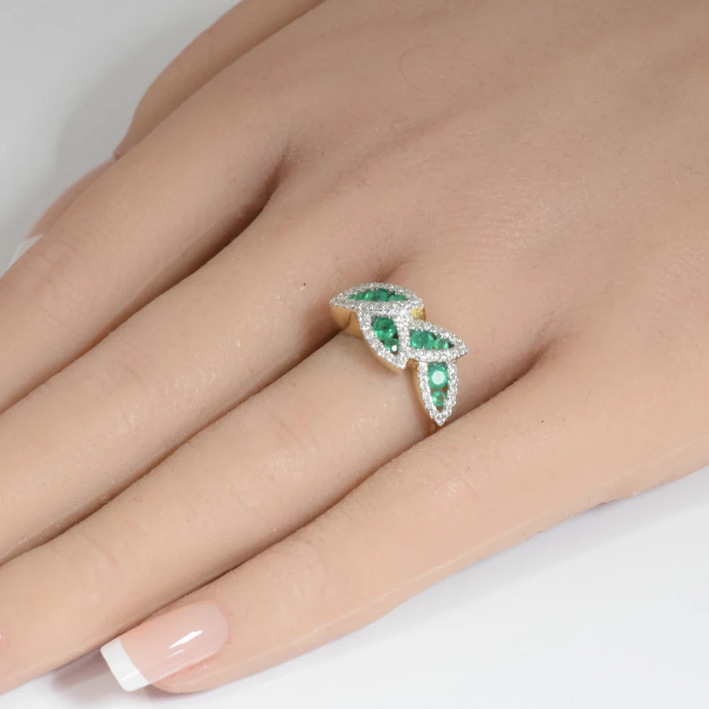 <span style="color:purple">SPECIAL!</span> .74ct G SI 14K Yellow Gold Diamond & Emerald Gemstone Band Ring Size 6.5 - Image 2
