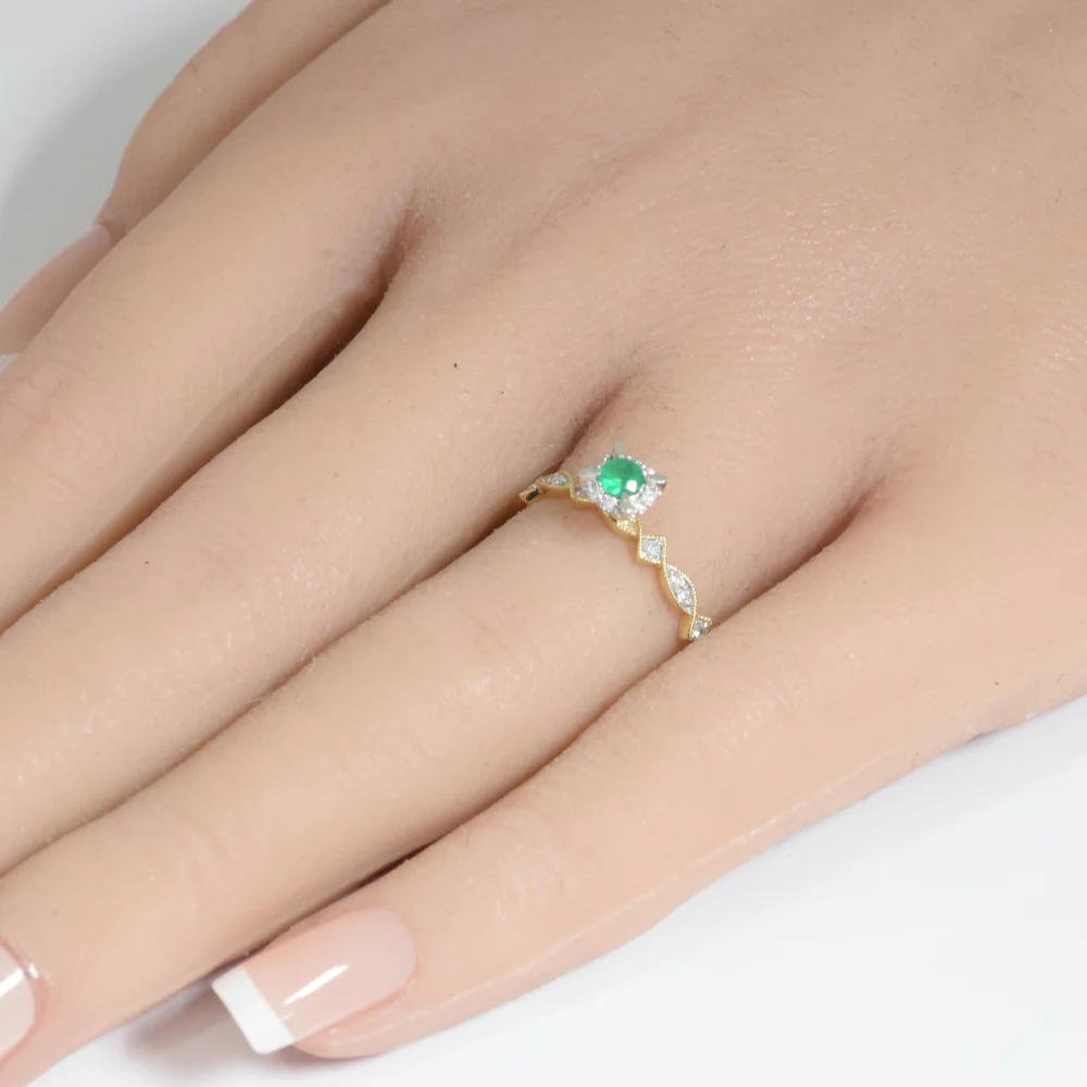 <span style="color:purple">SPECIAL!</span> .21ct G SI 14K Yellow Gold Diamond & Emerald Gemstone Ring Size 6.5 - Image 2