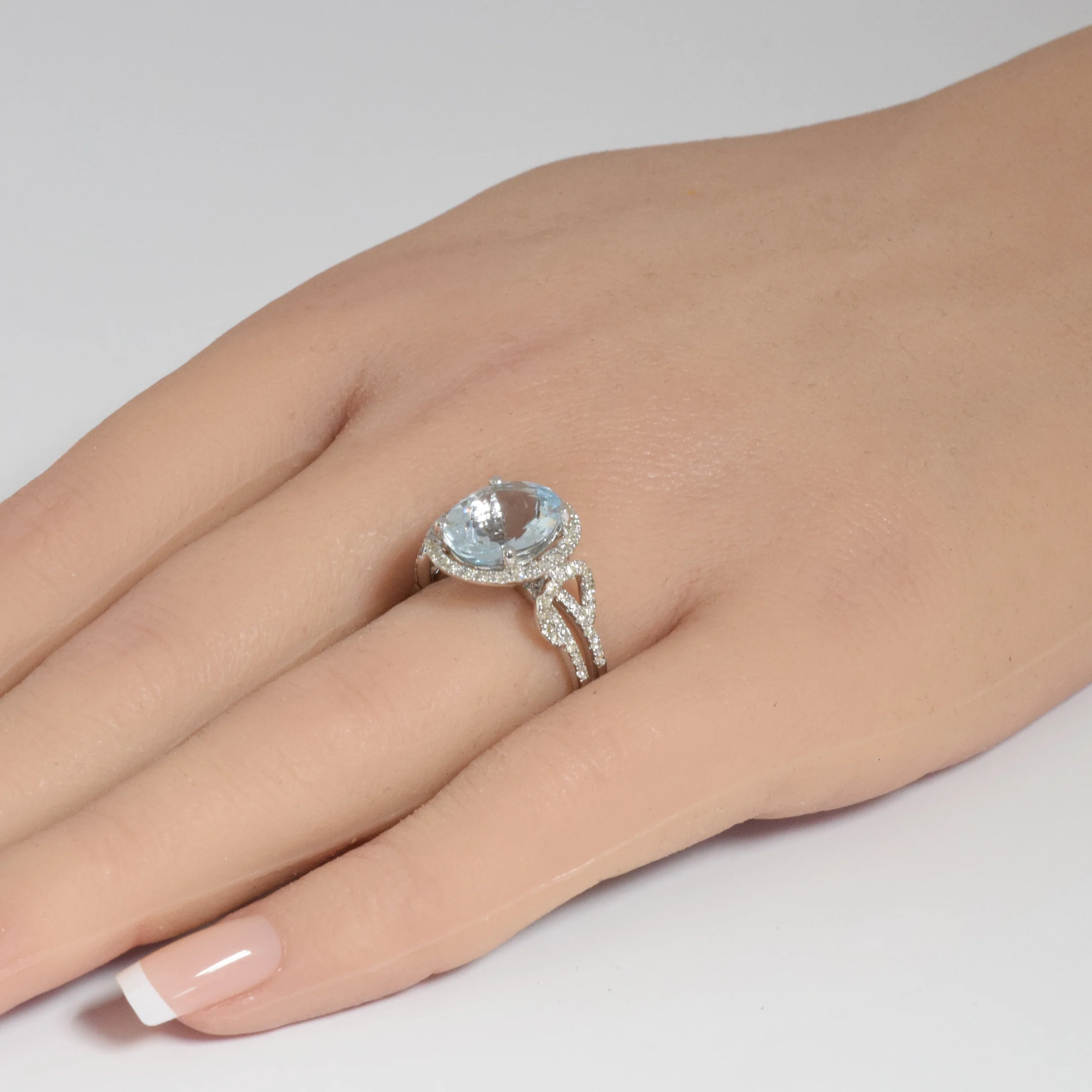 <span style="color:purple">SPECIAL!</span>4.45ct G SI 14K White Gold Diamond & Oval Shape Aquamarine Gemstone Ring Size 6.5 - Image 2