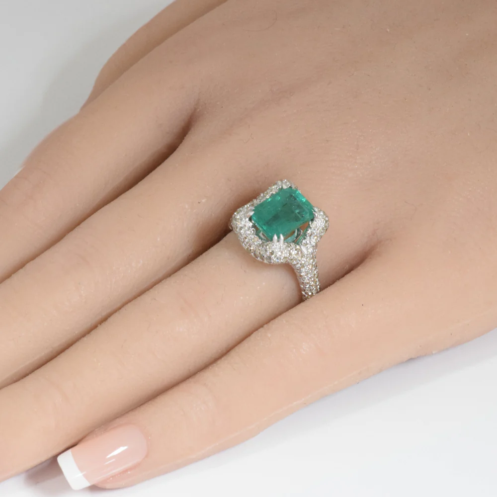 <span style="color:purple">SPECIAL!</span> 4.27ct G SI 14K White Gold Diamond & Emerald Gemstone Ring Size 6.5 - Image 2
