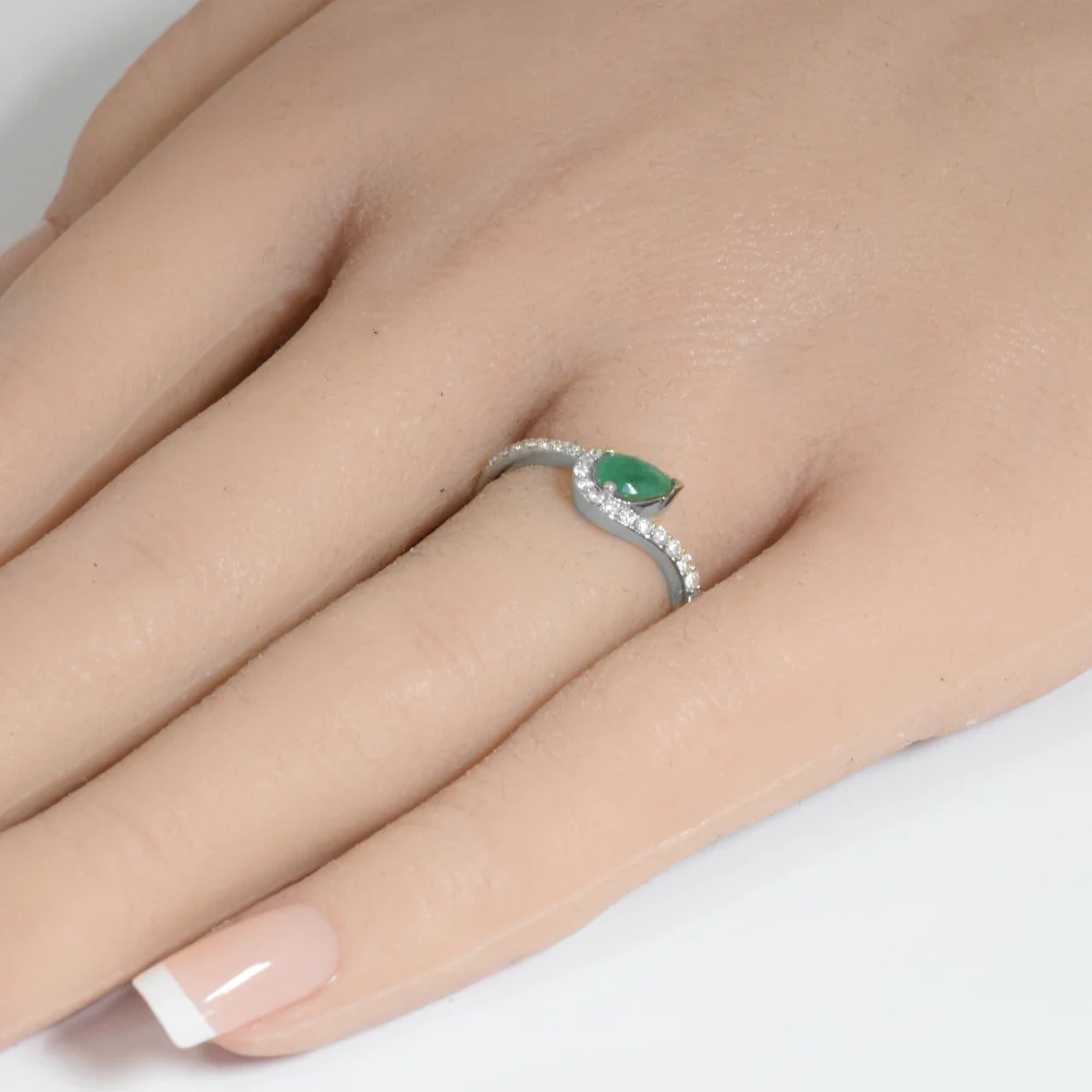 <span style="color:purple">SPECIAL!</span>.52ct G SI 14K White Gold Diamond & Emerald Gemstone Ring Size 6.5 - Image 2