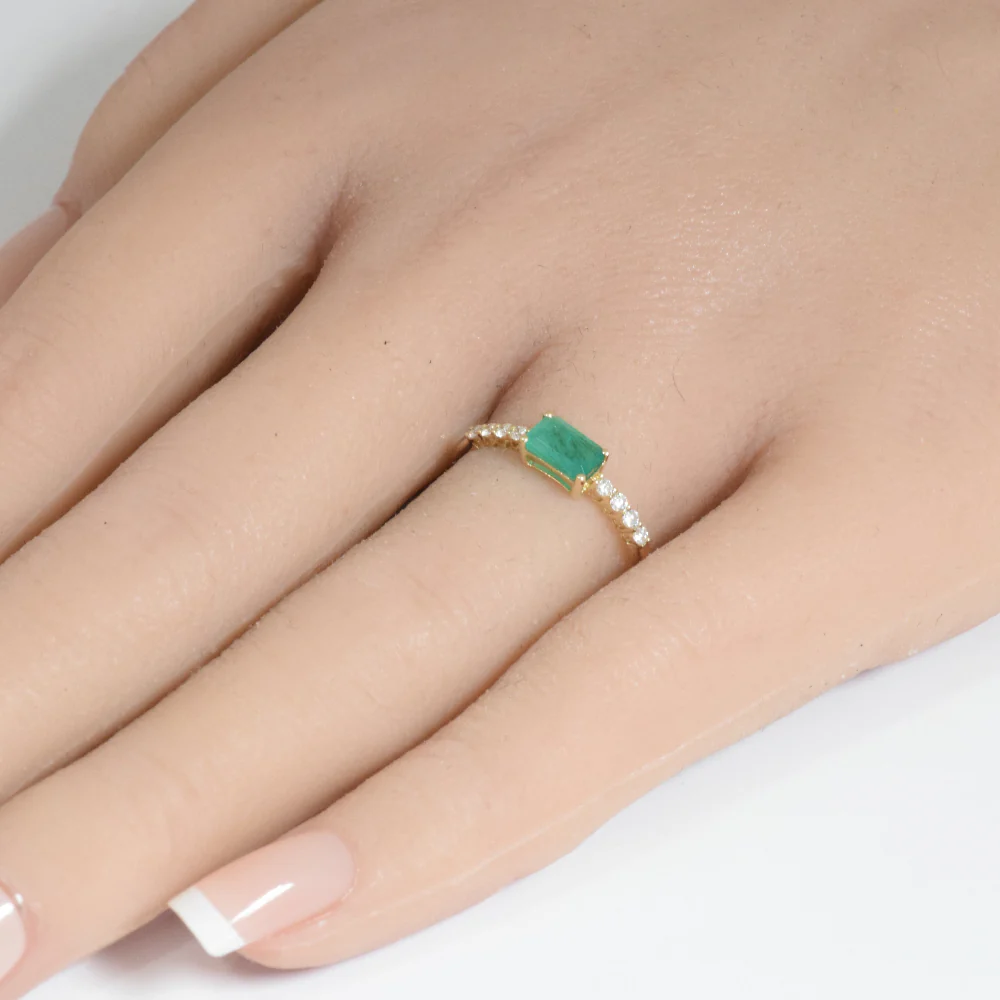 <span style="color:purple">SPECIAL!</span>.65ct G SI 14K Yellow Gold Diamond & Emerald Gemstone Ring Size 6.5 - Image 2
