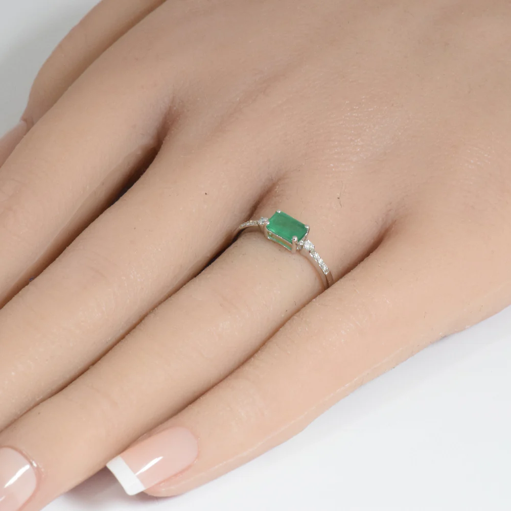 <span style="color:purple">SPECIAL!</span> .60ct G SI 14K White Gold Diamond & Emerald Gemstone Ring Size 6.5 - Image 2