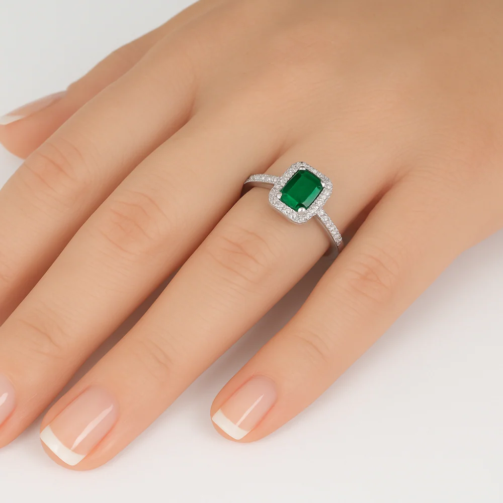 <span style="color:purple">SPECIAL!</span> .64ct G SI 14K White Gold Diamond & Emerald Gemstone Ring Size 6.5 - Image 2