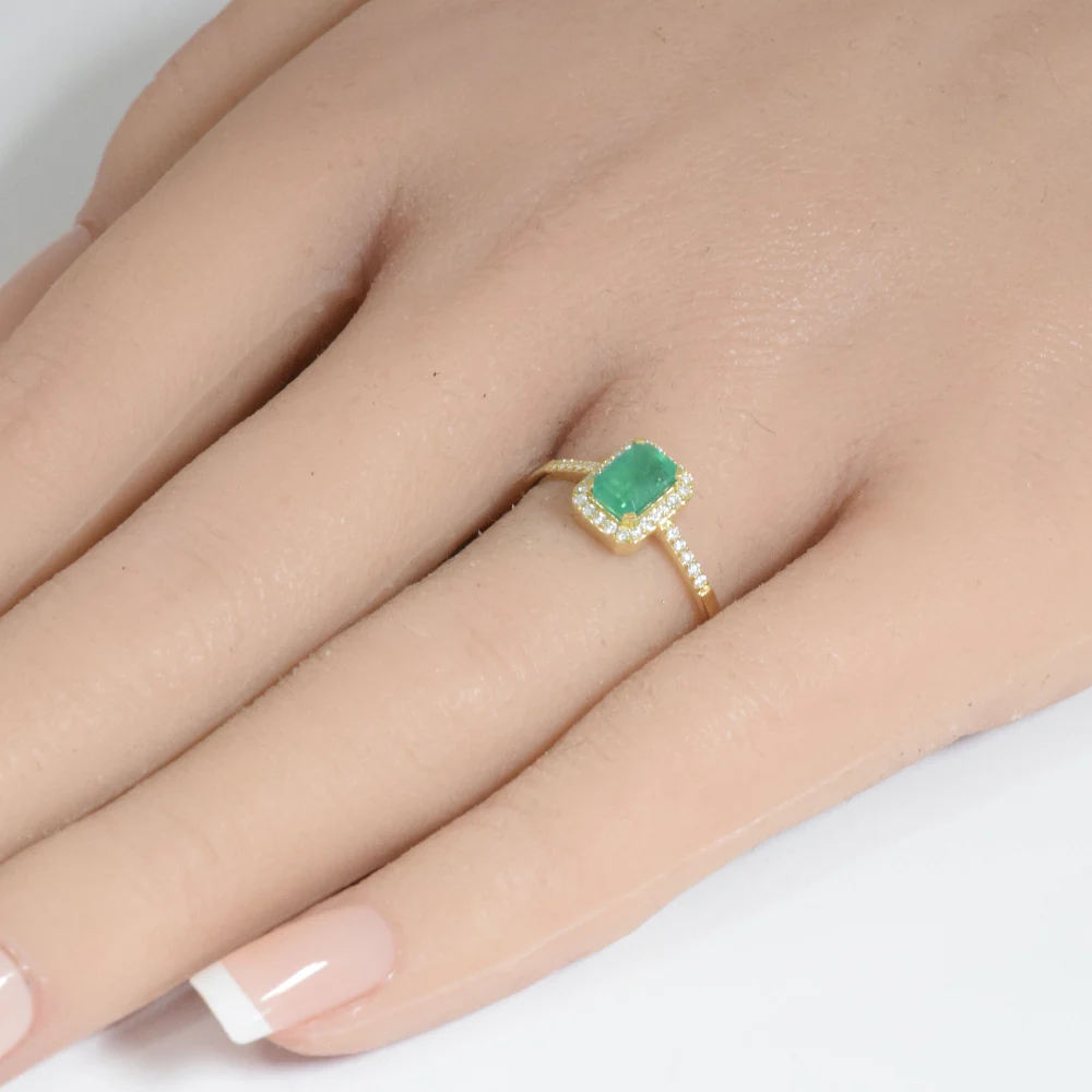 <span style="color:purple">SPECIAL!</span> .72ct G SI 14K Yellow Gold Diamond & Emerald Gemstone Ring Size 6.5 - Image 2